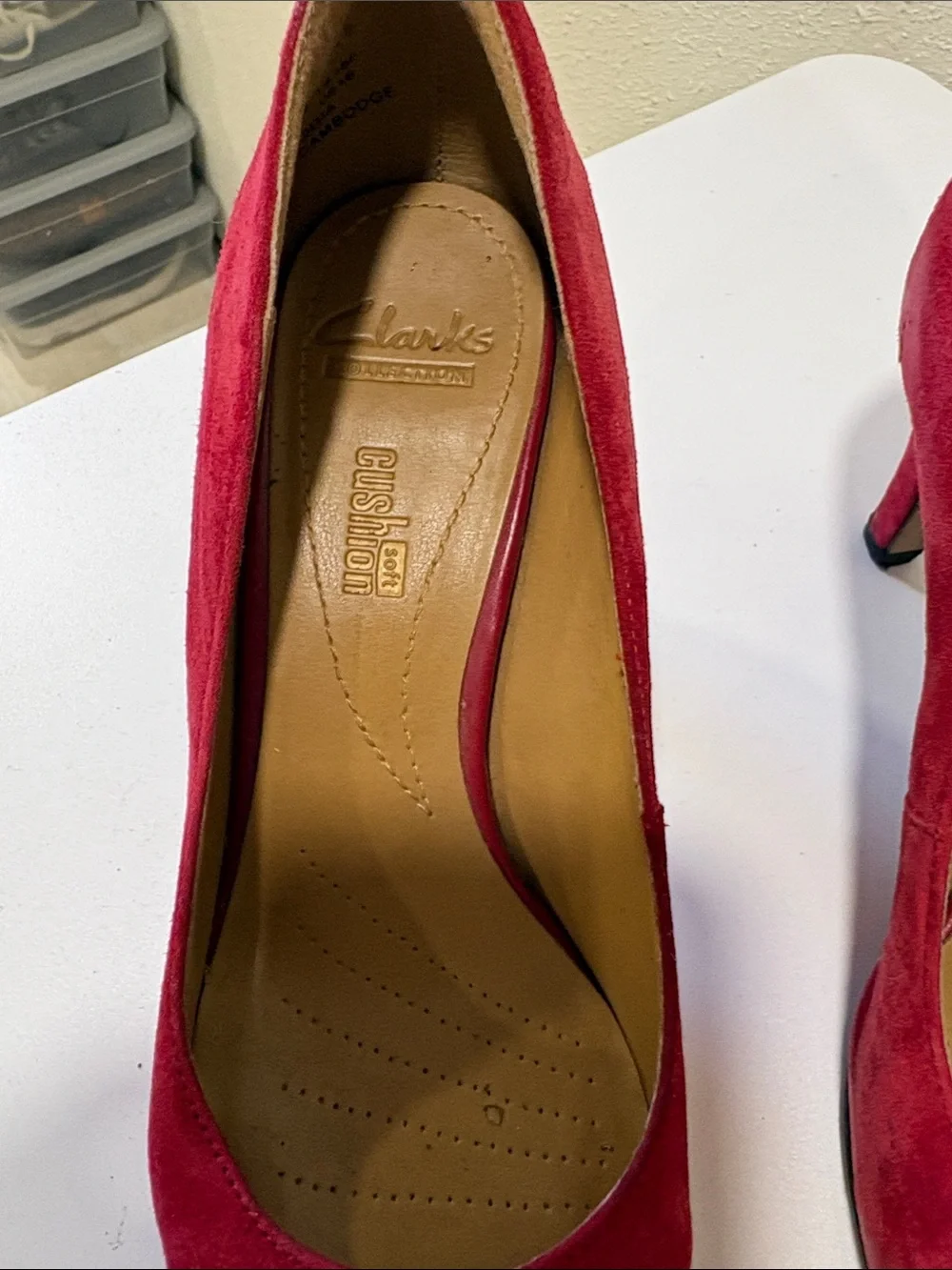 Clarks Women's Red Suede Mid Heel Pumps